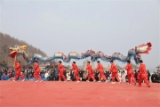 乘“两会”东风 扬奋进精神 2024“二月二”老龙头全国舞龙大会精彩上演